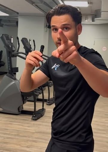 Dani en el gimnasio